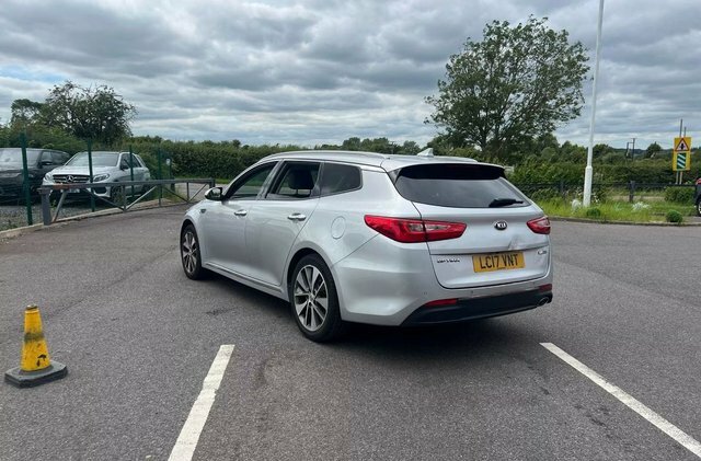 Kia Optima 1.7 Crdi 3 Sportswagon Dct Euro 6 S S Silver #2