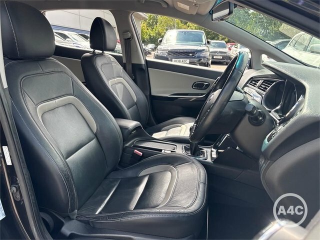 Kia Ceed 1.6 Crdi 4 Hatchback Euro 6 S S Black #3