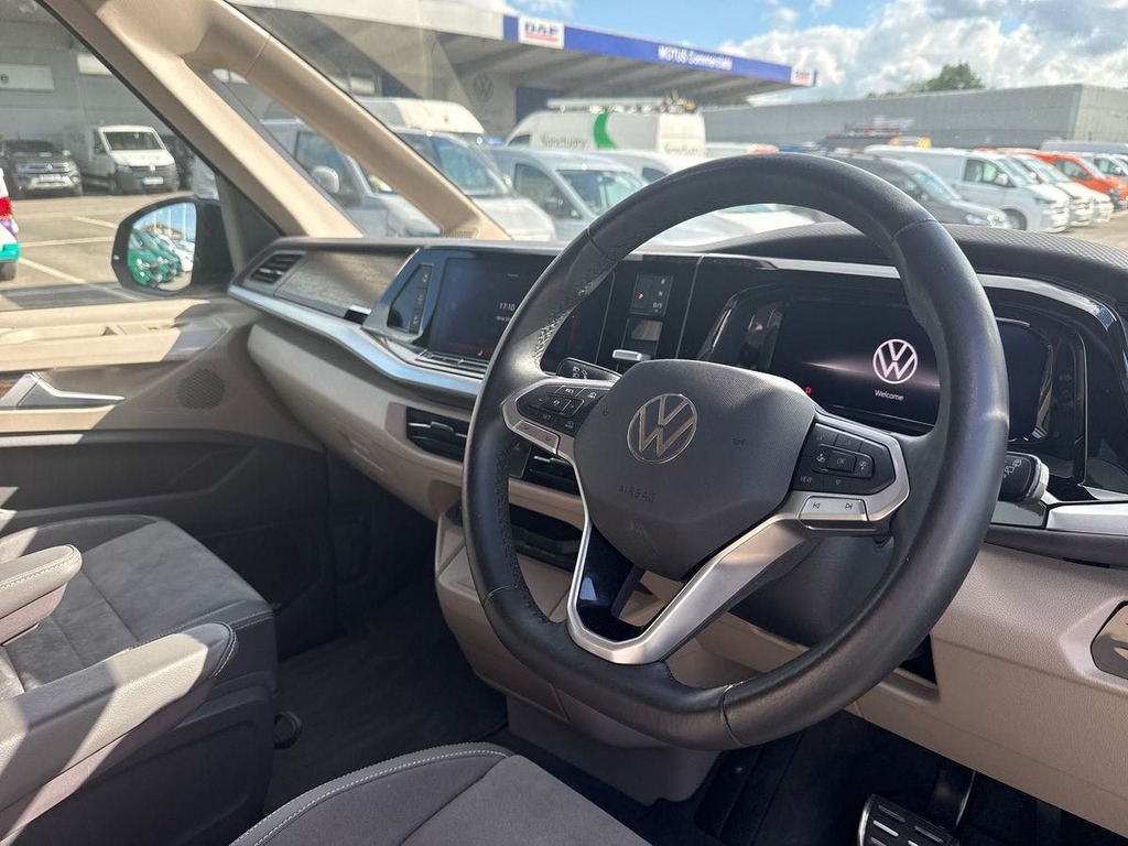 Volkswagen Multivan 2.0 Tdi Style Long Mpv Dsg Euro 6 Ss DV75WTA Grey #5