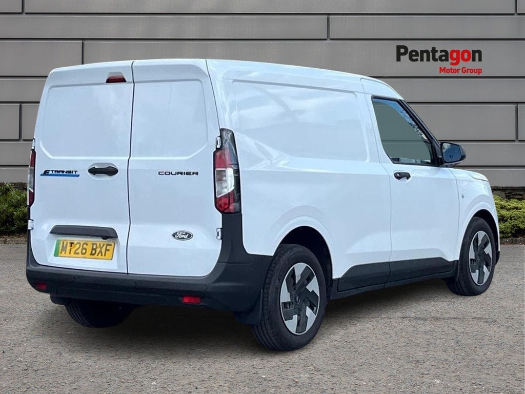 Ford Transit Courier 43Kwh Trend Panel Van Swb 136 P MT26BXF White #4