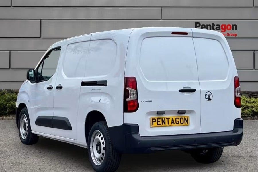 Vauxhall Combo 1.5 Turbo D 2300 Prime Xl Panel Van 6Dr Man MC26CFG White #2
