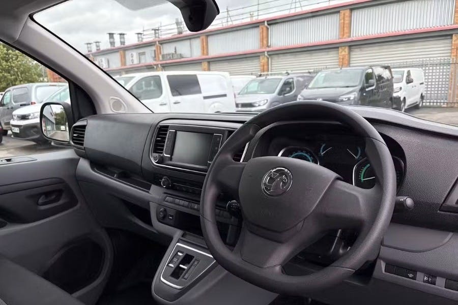 Vauxhall Vivaro 3100 50Kwh Dynamic Panel Van 6Dr L2 White #5