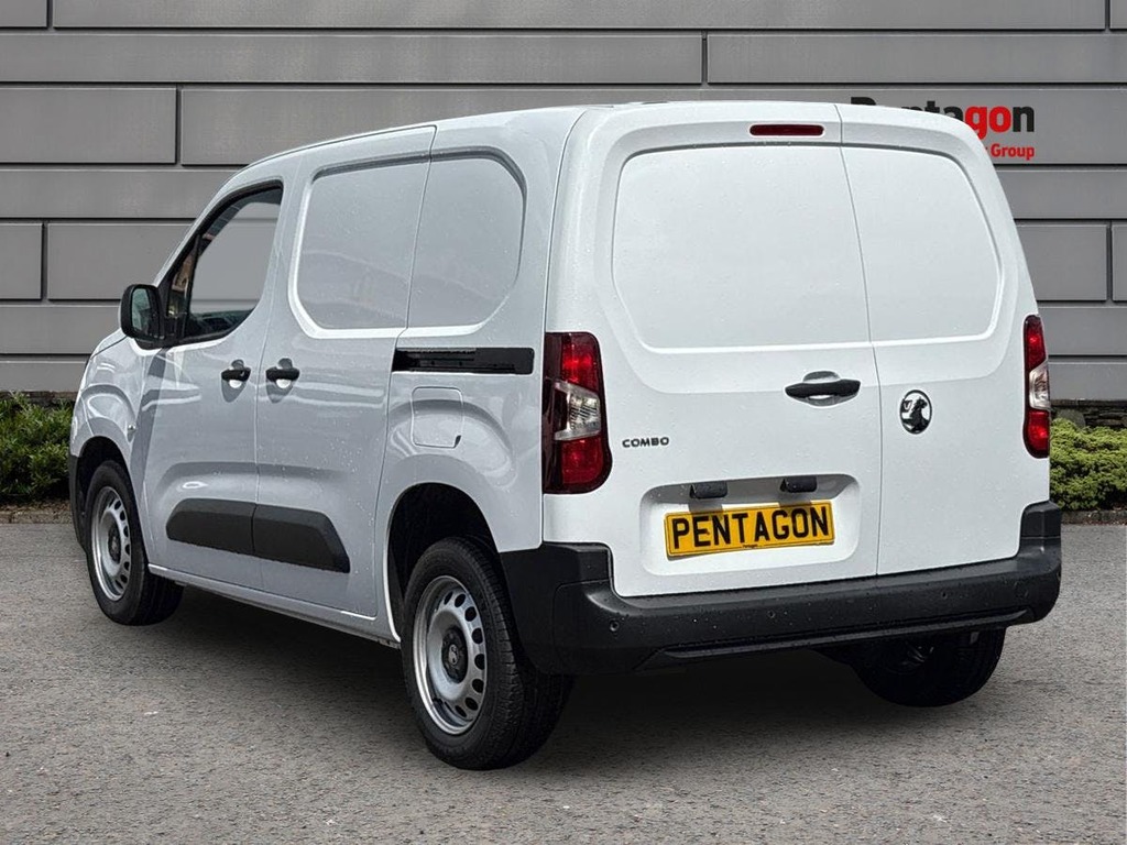 Vauxhall Combo 1.5 Turbo D 100 Prime H1 Van Reduced Payload White #2