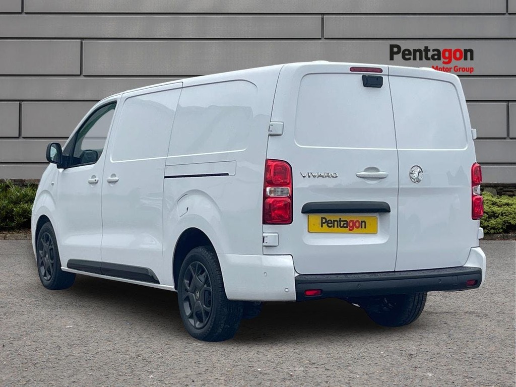 Vauxhall Vivaro XL Vivaro 1.5 Turbo D 120 Pro H1 Van White #2