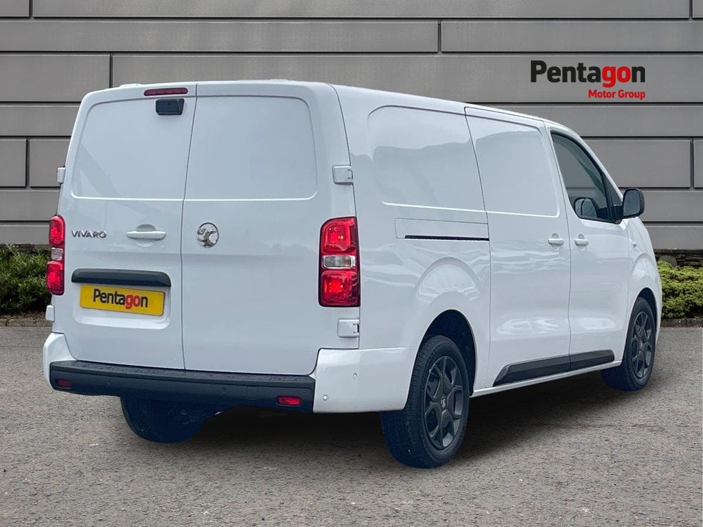 Vauxhall Vivaro XL Vivaro 1.5 Turbo D 120 Pro H1 Van White #4