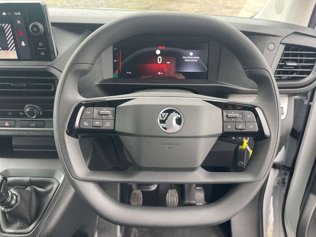 Vauxhall Vivaro 2.0 Turbo D Pro XL Panel Van Lwb Euro 6 6Dr White #17