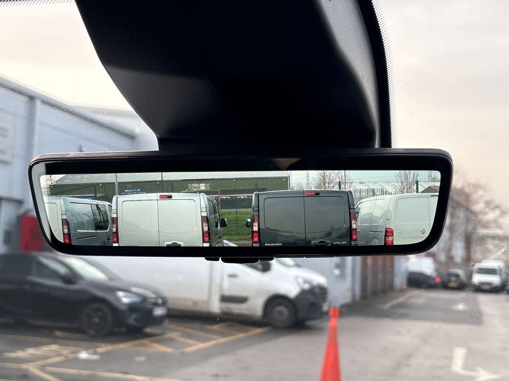 Vauxhall Combo 1.5 Turbo D 2300 Prime Panel Van Silver #25
