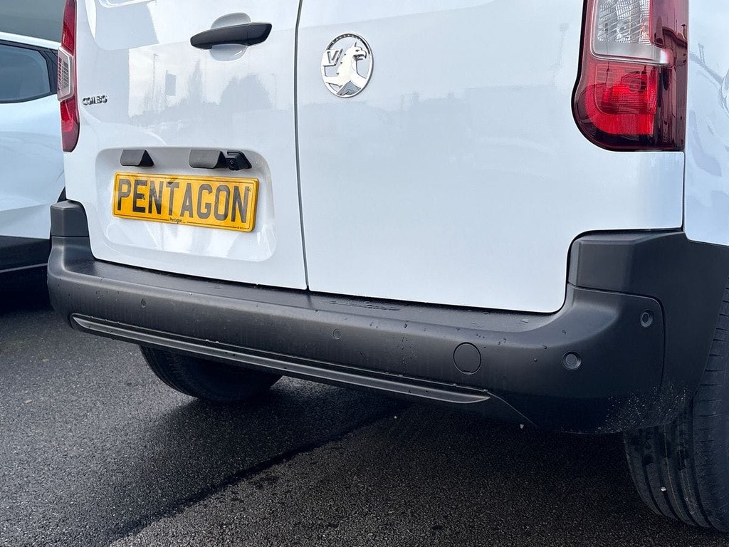 Vauxhall Combo 1.5 Turbo D 2300 Prime Panel Van Silver #17