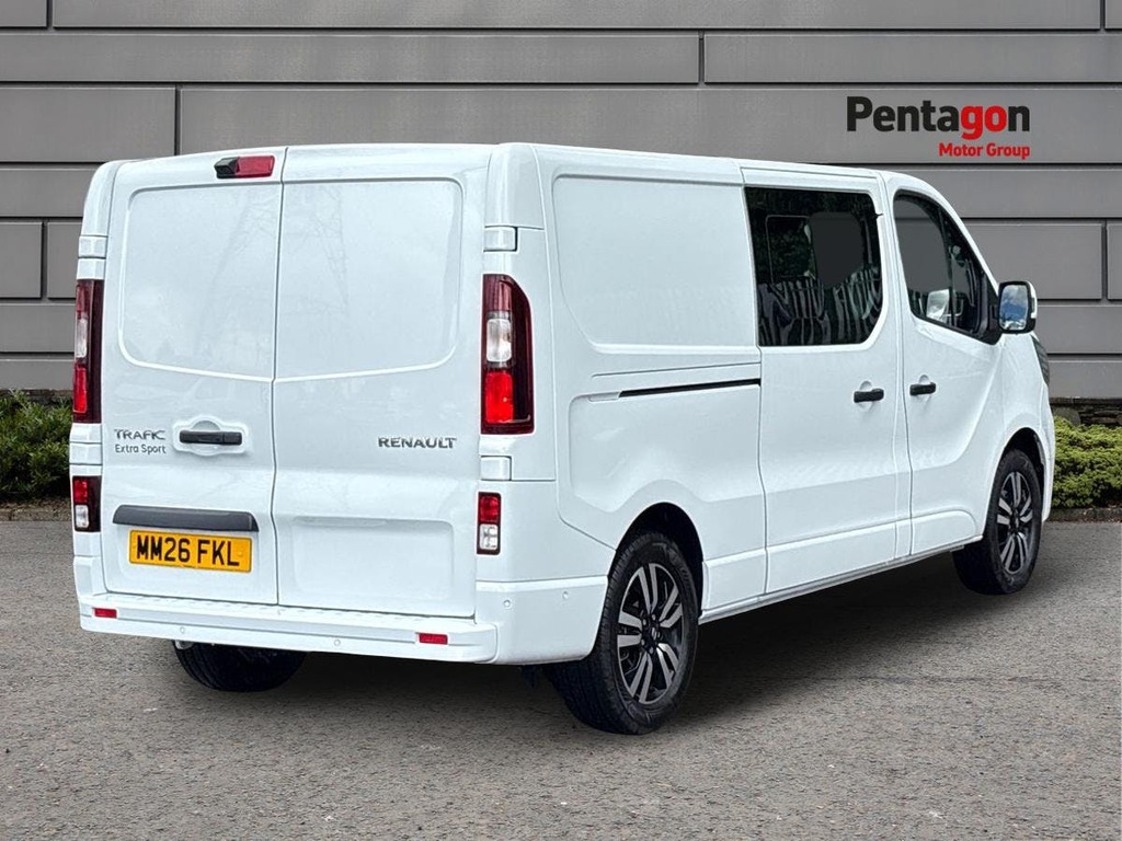 Renault Trafic 2.0 Dci Blue Ll30 Extra Sport Crew Van Double Cab MM26FKL White #4