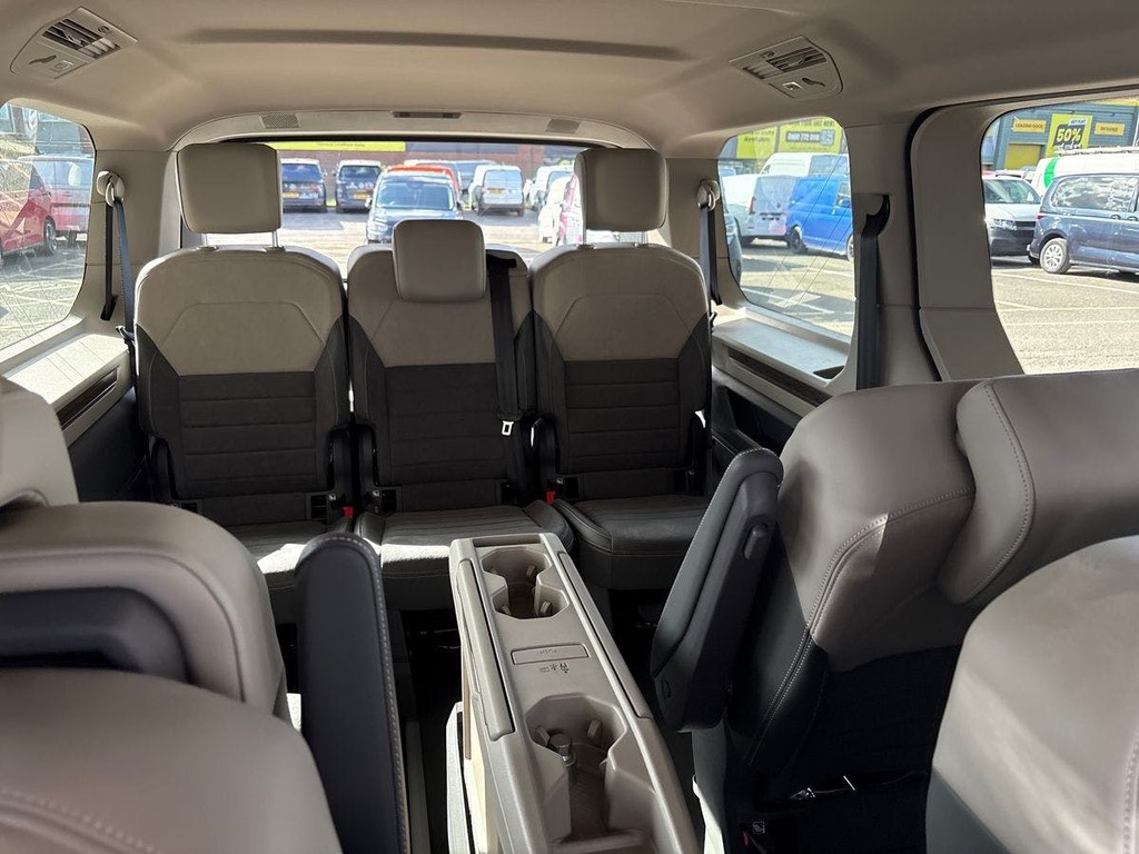 Volkswagen Multivan Style Long 150 Ps 2.0 Tdi 7-Speed Dsg Black #25