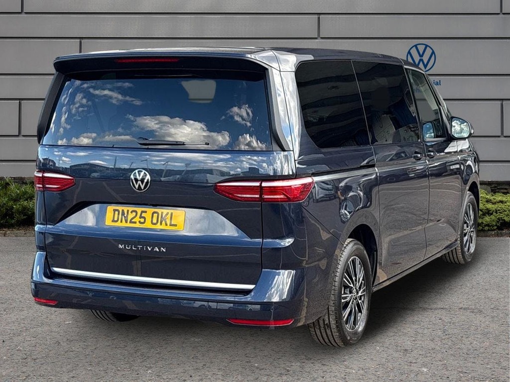 Volkswagen Multivan 2.0 Tdi Style Long Mpv Dsg Euro 6 Ss Blue #4