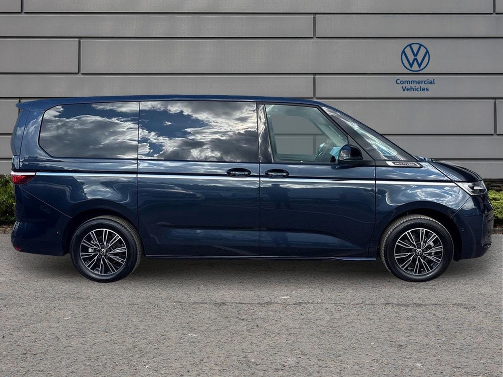 Volkswagen Multivan Style Long 150 Ps 2.0 Tdi 7-Speed Dsg Black #11
