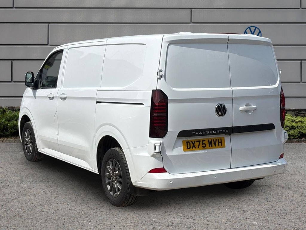 Volkswagen Transporter 2.0 Tdi T28 Commerce Pro Panel Van Manu White #2