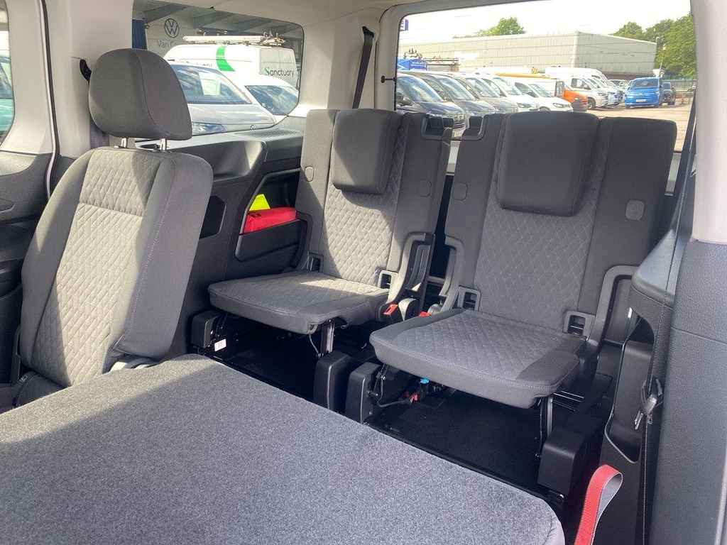 Volkswagen Caddy Maxi Life 2.0 Tdi 122 Life Dsg Tech Pack  #21