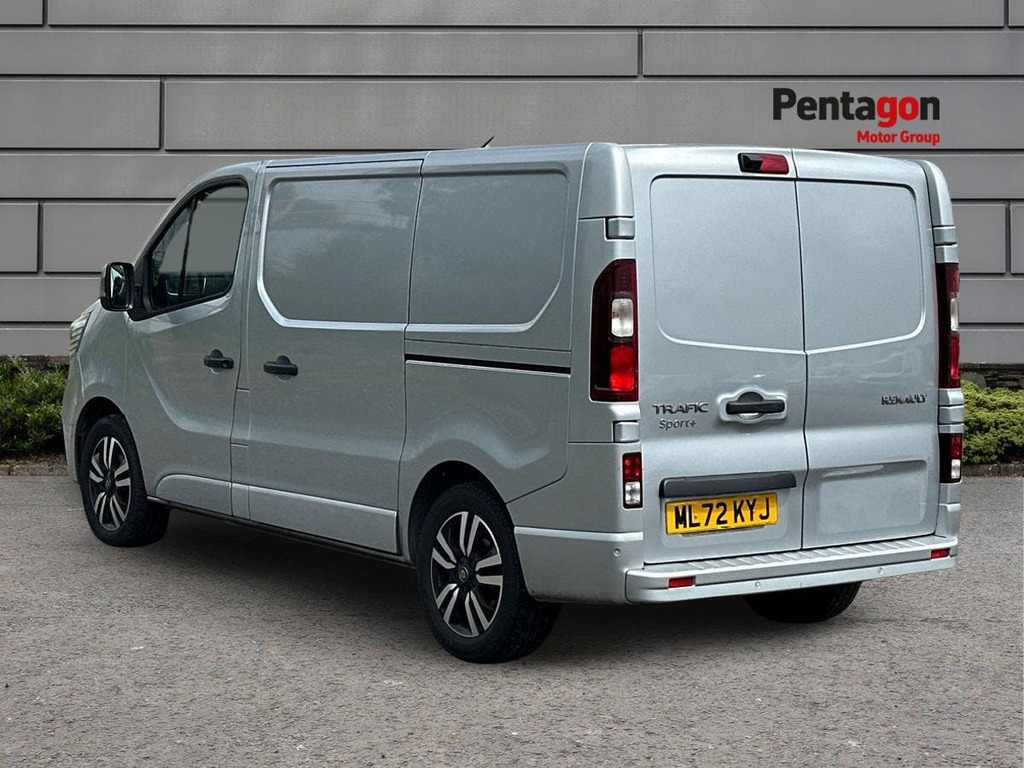 Renault Trafic 2.0 Dci Blue Sl28 Sport Plus Panel Van Grey #2