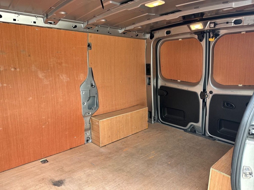 Renault Trafic 2.0 Dci Blue 28 Sport Panel Van Grey #9