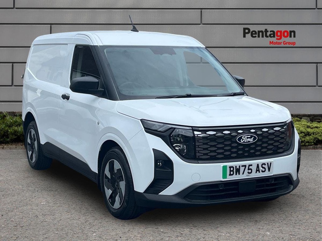 Ford Transit Courier 43Kwh Trend Panel Van Swb 136 P White