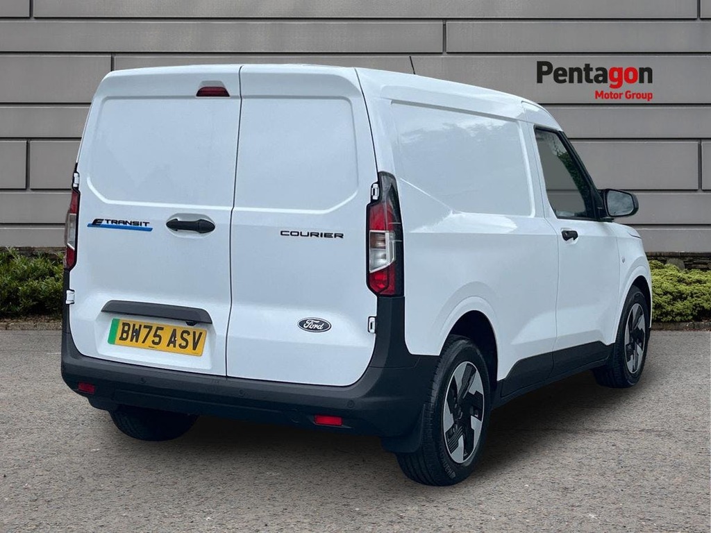 Ford Transit Courier 43Kwh Trend Panel Van Swb 136 P White #4