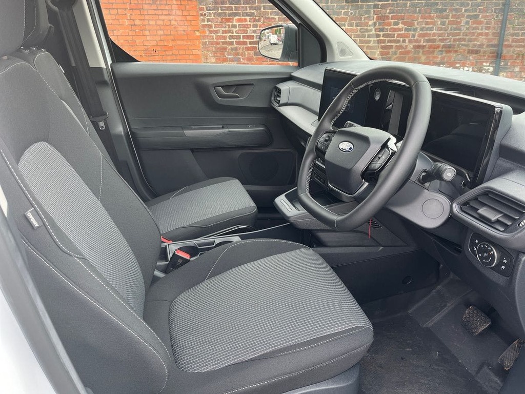 Ford Transit Courier 43Kwh Trend Panel Van Swb 136 P White #5