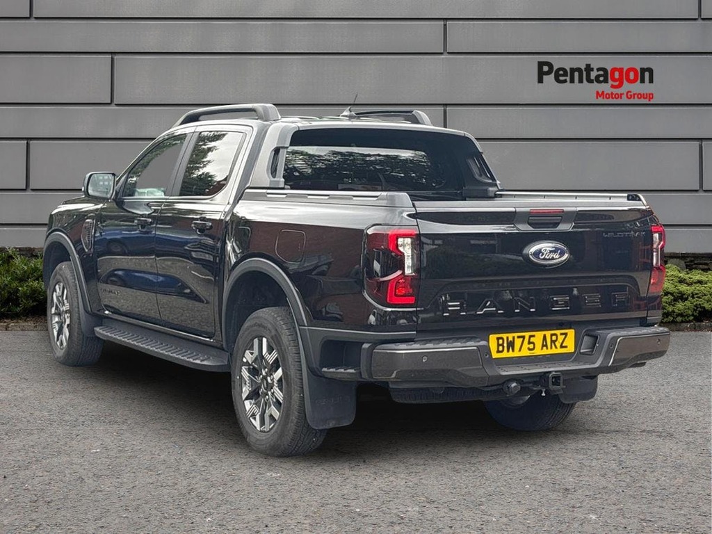 Ford Ranger 2.3 Ecoboost 11.8Kwh Wildtrak Pickup Double Cab BW75ARZ Black #2