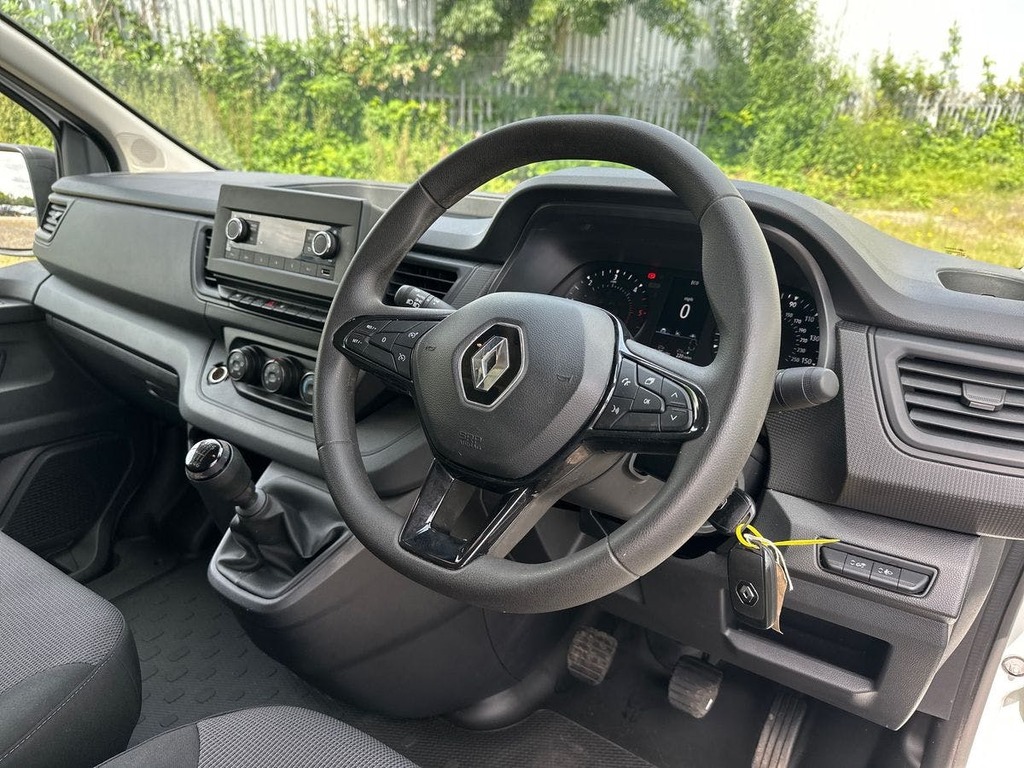 Renault Trafic 2.0 Dci Blue Sl28 Business Panel Van Ma White #5