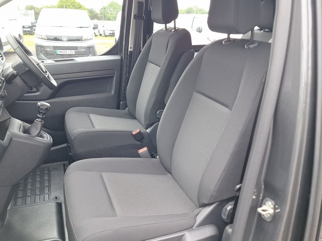 Vauxhall Vivaro 2.0 Turbo D 145 Prime H1 Double Cab White #8