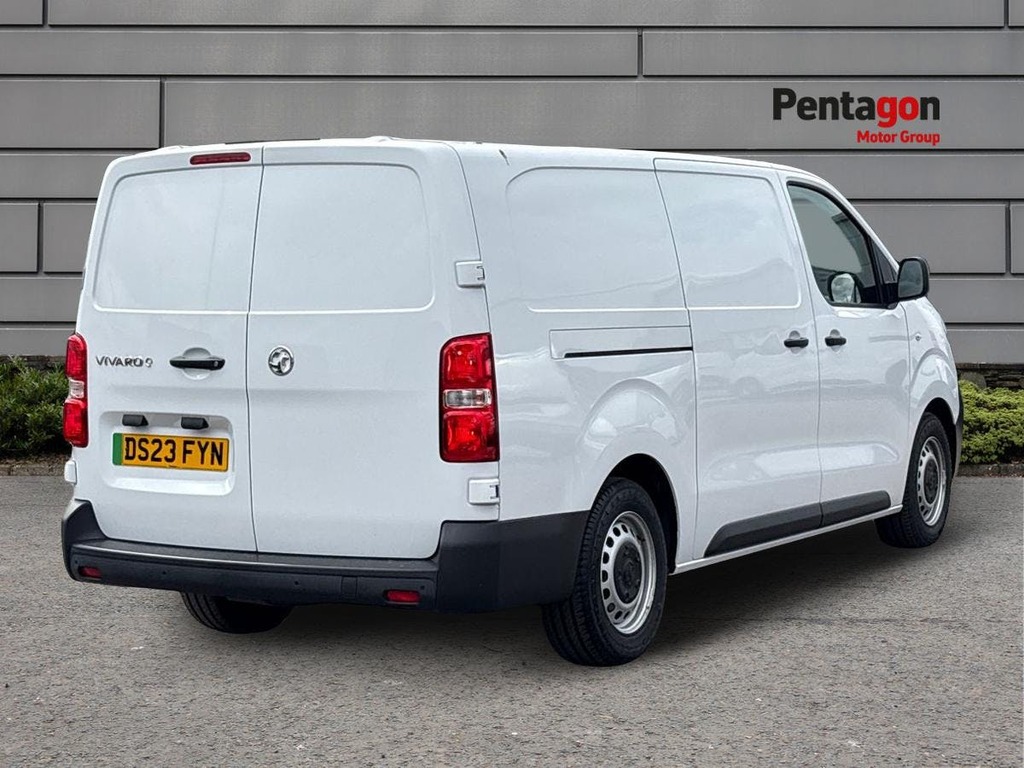 Vauxhall Vivaro 3100 75Kwh Dynamic Panel Van 6Dr L2 White #4