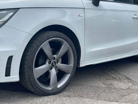 Audi A1 1.4 A1 Black WR63KHD White #2