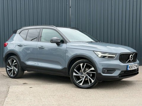 Volvo XC40 2.0 Xc40 R-design WD69DYW Grey