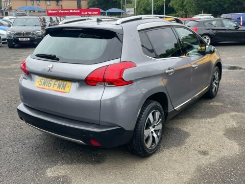 Peugeot 2008 1.2 Puretech Allure SW16FWN #6