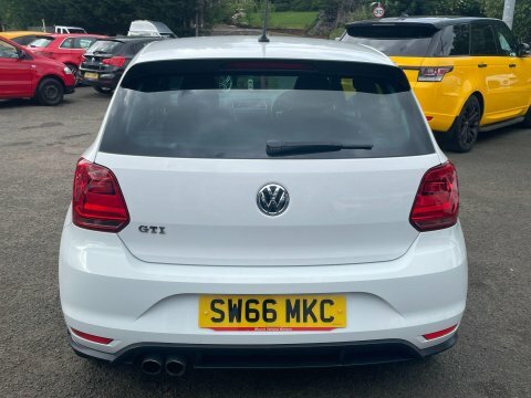 Volkswagen Polo 1.8 Tsi Bluemotion SW66MKC #5
