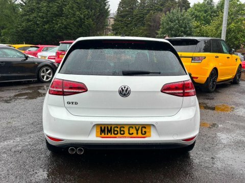 Volkswagen Golf 2.0 Tdi Bluemotion MM66CYG White #5