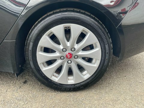 Jaguar XE 2.0D Se Euro Black #6