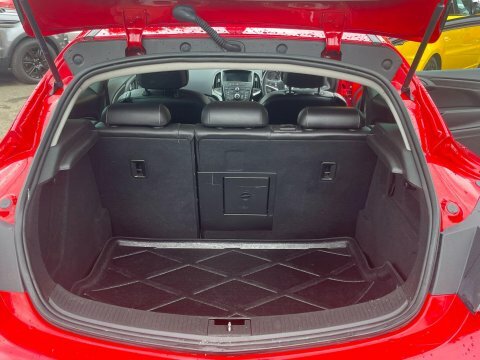 Vauxhall Astra GTC Gtc 1.6 Cdti 16V Red #11