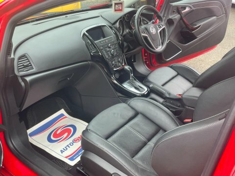 Vauxhall Astra GTC Gtc 1.6 Cdti 16V Red #12