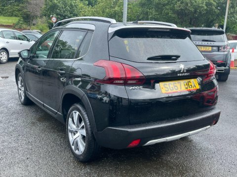 Peugeot 2008 1.6 Bluehdi Allure Black #4