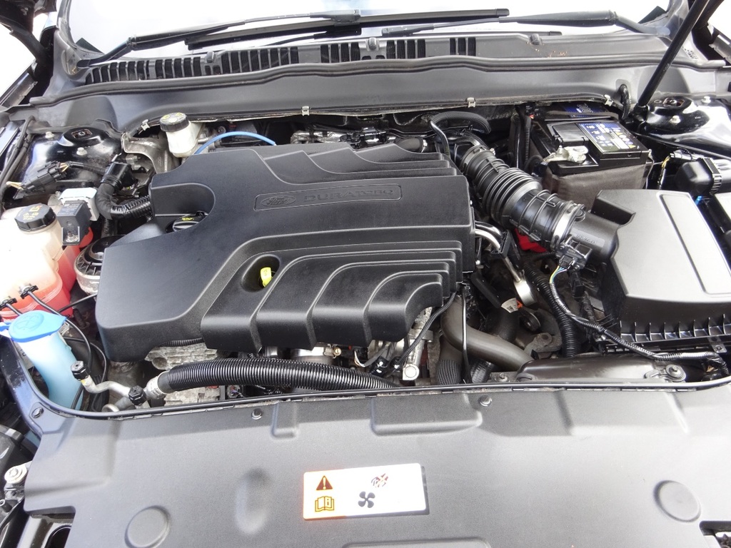 Ford Mondeo Hatchback Grey #17