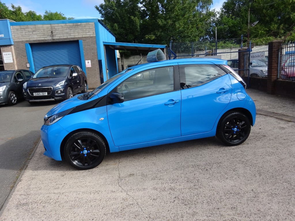 Toyota Aygo 1.0 Vvt-i X-cite 2 Blue #4