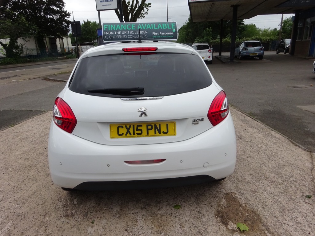 Peugeot 208 1.6 E-hdi Style White #5