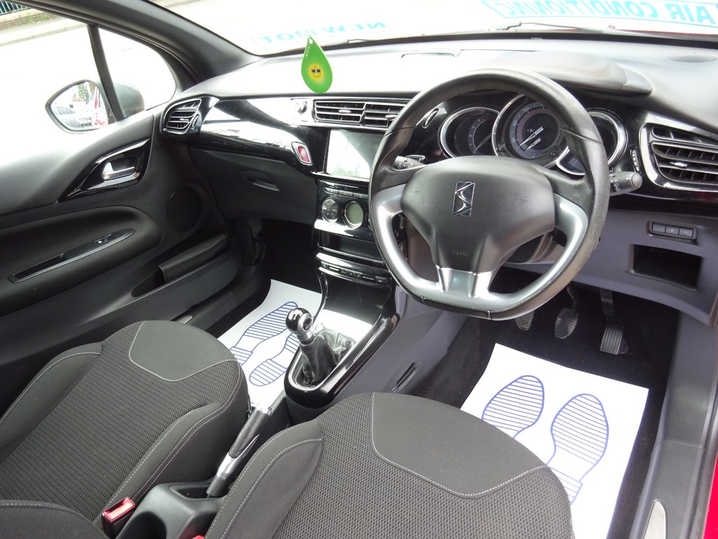 DS DS 3 1.2 Puretech 110 Dstyle Nav White #9