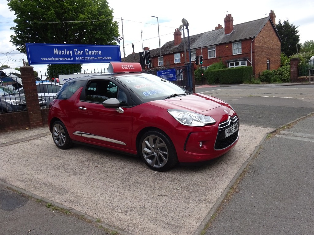 DS DS 3 1.6 Bluehdi Dstyle Nav Red