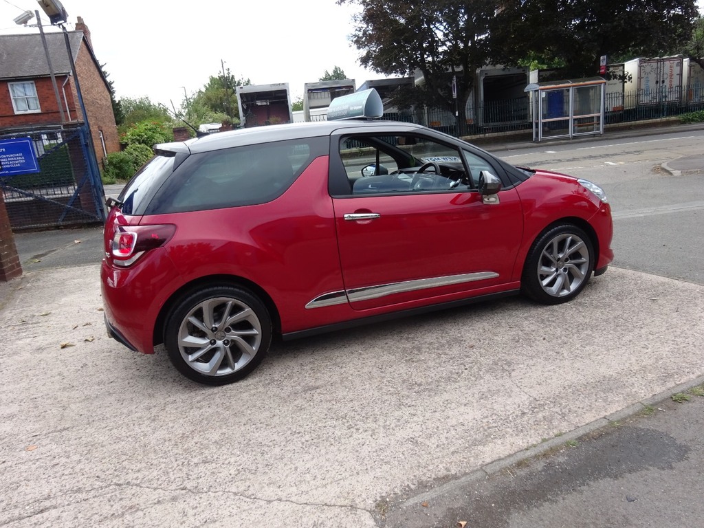 DS DS 3 1.2 Puretech 110 Dstyle Nav White #7