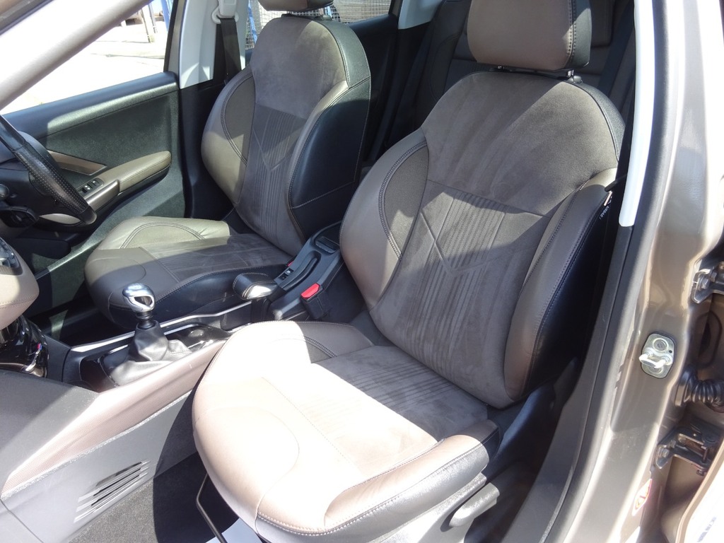 Peugeot 2008 Active Blue #12