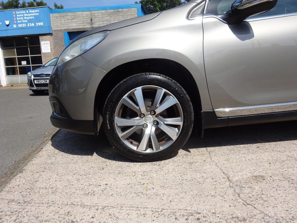 Peugeot 2008 Active Blue #16