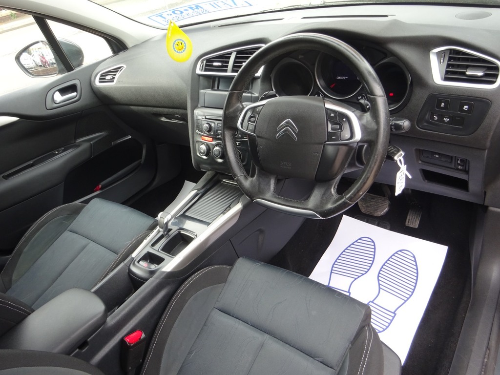 Citroen C4  Red #9