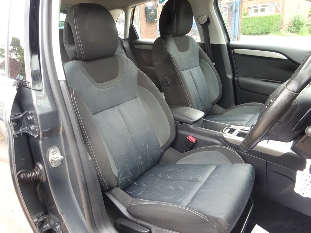 Citroen C4  Red #10