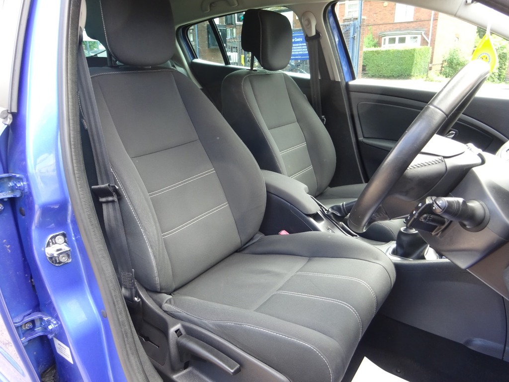 Renault Megane Dynamique Tom Tom White #10