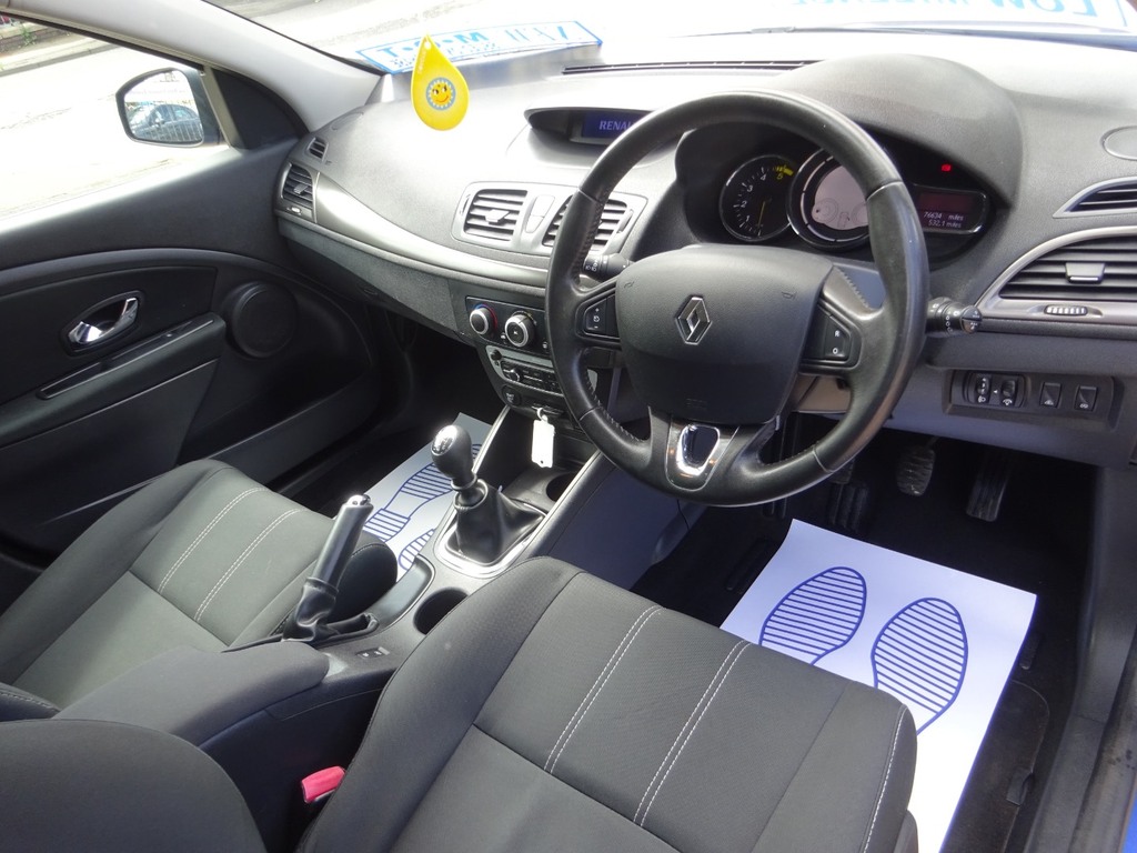Renault Megane Dynamique Tom Tom White #9