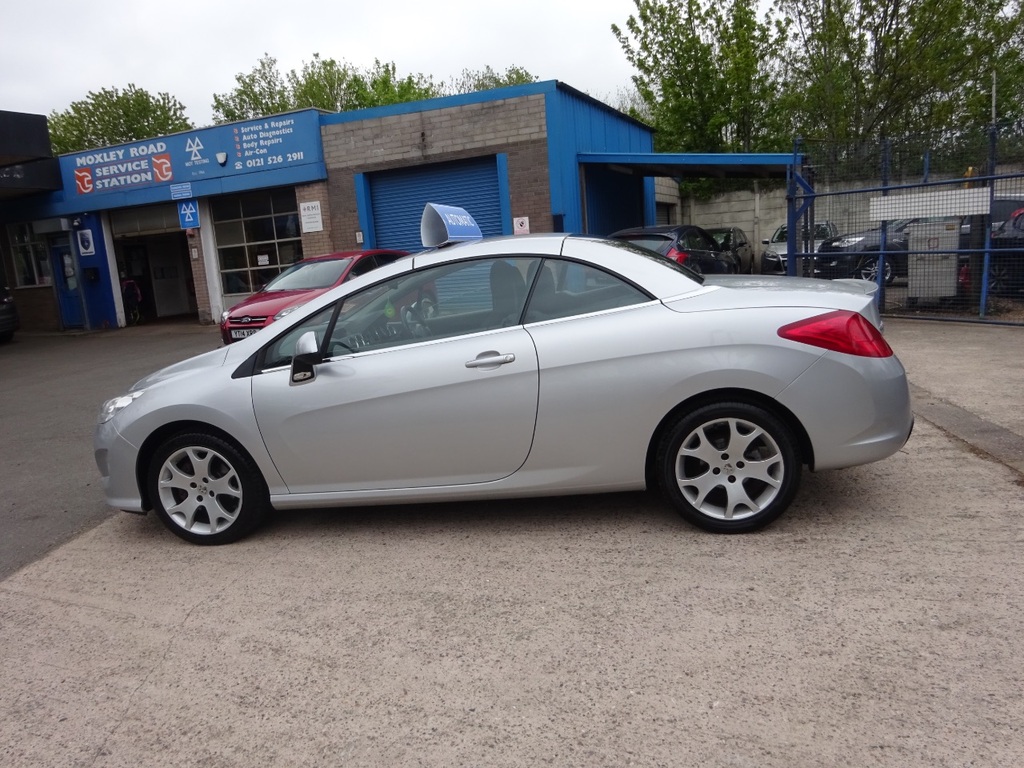 Peugeot 308 CC 2.0 Hdi Se Silver #4