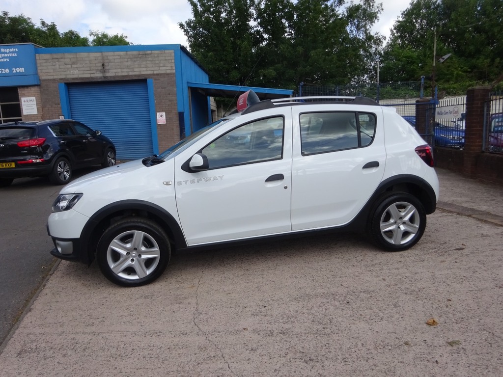 Dacia Sandero Stepway 1.5 Dci Laureate White #4